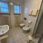 Eg 4 Personen 1 *